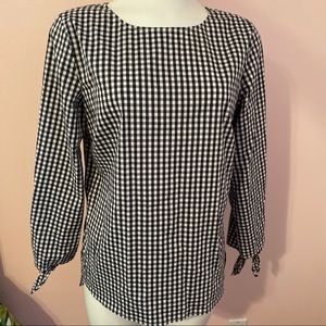 Vince Camuto | Gingham top | Tie-sleeve | S